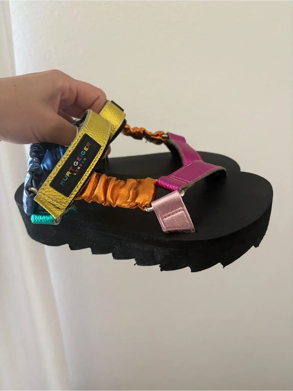 KURT GEIGER Kids Mini Orion Metallic Colorblock Platform Sandals 33/2M